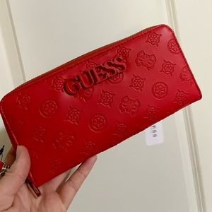 NWT GUESS WRISTLET
